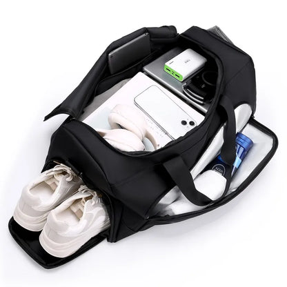 Bolsa duffle bag preta com sapateira, ideal para ginástica, crossfit e viagens de fim de semana.
Por que funciona bem: Usa o termo "duffle bag" e menciona atividades específicas.